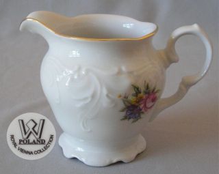 Available for purchase is a creamer by Wawel, pattern WAV45.