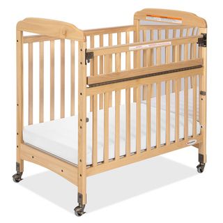 Foundations Serenity Safereach Mirror End Compact Crib