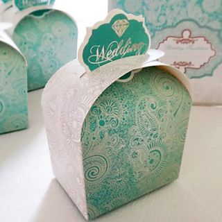 Green Crown Style Favors Boxes   Set of 12