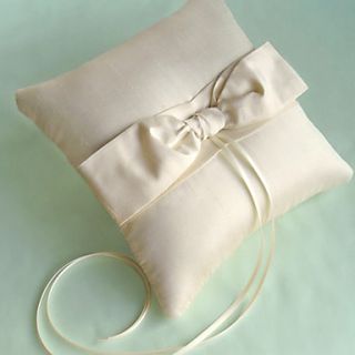 Classic Ivory Bow Ring Pillow